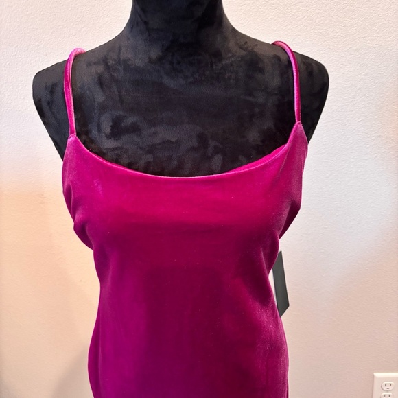 NWT City Vibe Velvet Fringe Asymmetrical Hem Bodycon Dress in Berry, size 11 - Picture 4 of 15